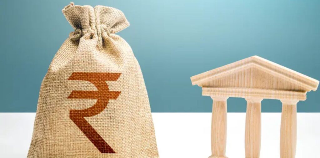 Understanding-Government-Banks-Nishant-Verma. Government Bank or Private Bank