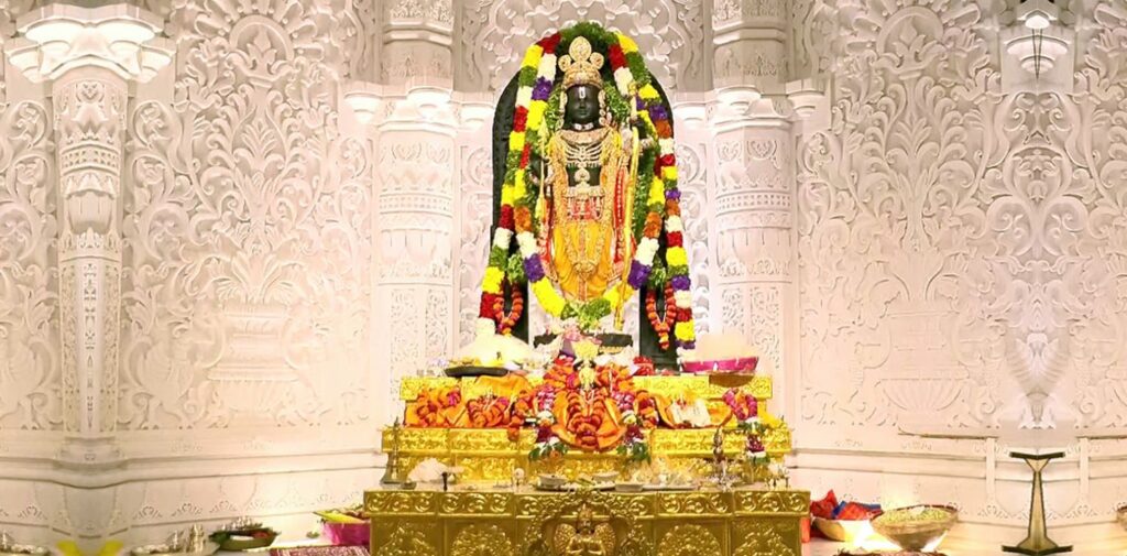 Ram-Lalla-Idol-Adorned-in-Pitambari-Garments