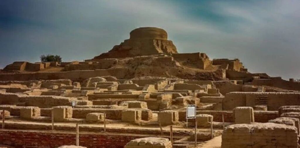 Development-of-Ancient-Indian-Urbanization-and-City-Planning-The-Indus-Valley-Civilization_-The-Pioneers-of-Urban-Planning.
