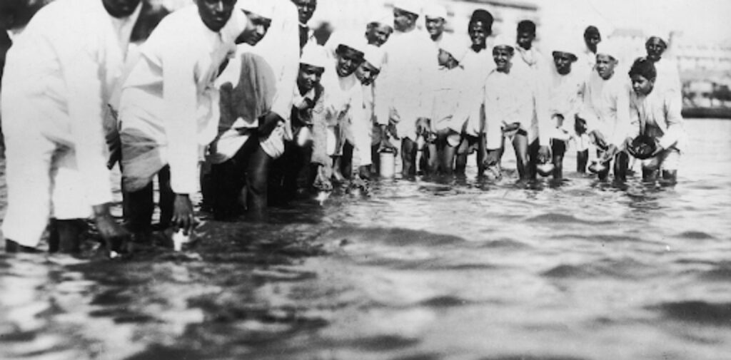 Salt-Satyagraha-A-Turning-Point-in-Indias-Independence-Movement