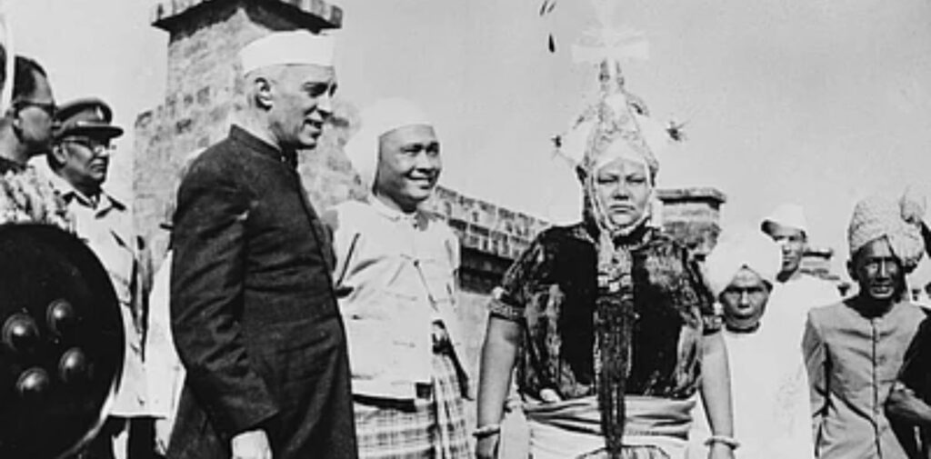 The-Nehru-Gandhi-Family-and-the-Marginalization-of-Tribals