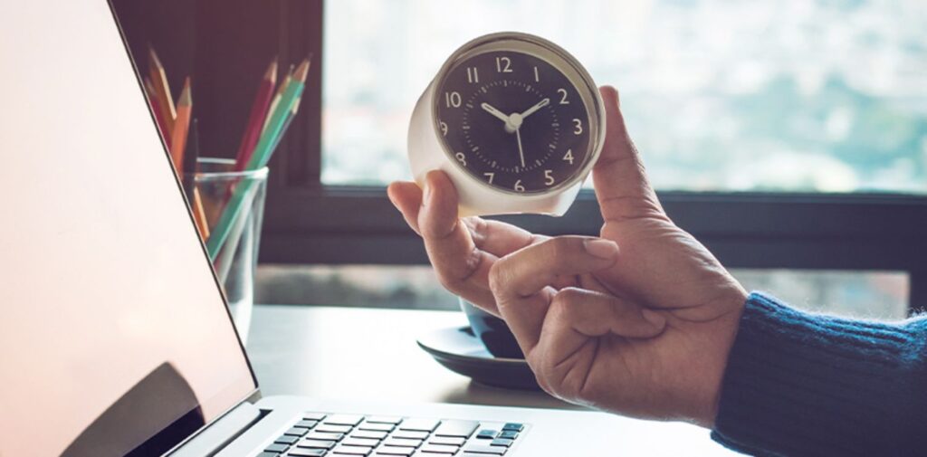 Managing-Time-Zone-Challenges.