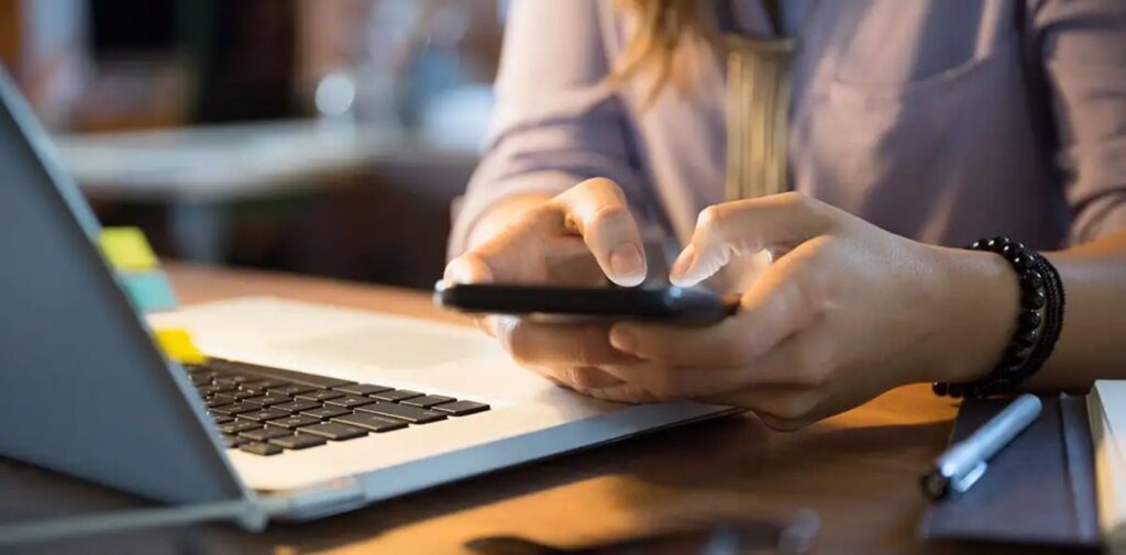 Avoid-distractions-and-time-wasters.